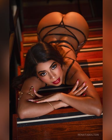 RenataBolton photo 1