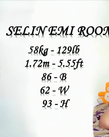 SelinEmi photo