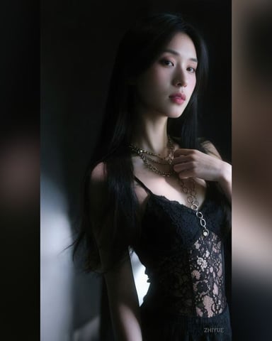 ZhiYue photo