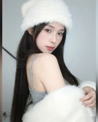 ZhiYue photo