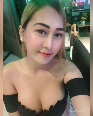 MiyakaHitomi photo
