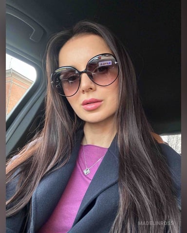 MadelinRoss foto