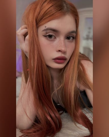 LizzieMorris foto