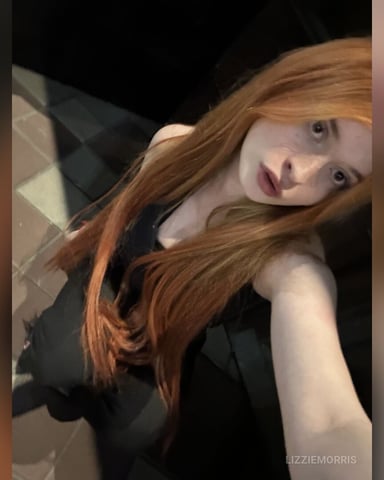 LizzieMorris foto