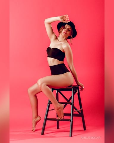 AmelieSkylar photo
