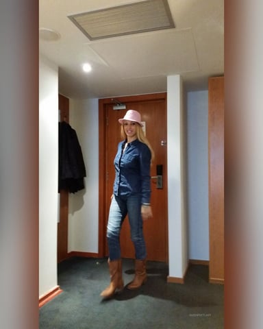 AngelaDrew foto