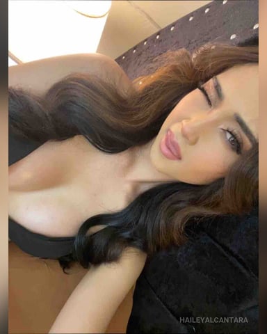 HaileyAlcantara foto