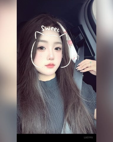 LucyYu photo 1