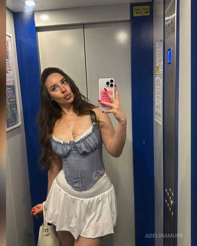 AdelinaMurr Foto