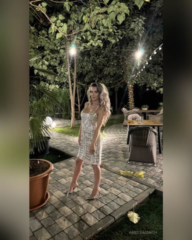 AmelyaSmith foto