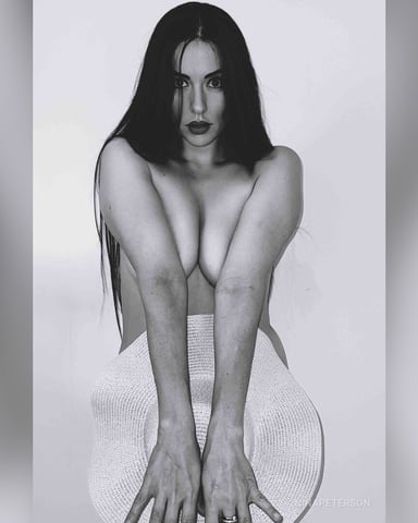 NinaPeterson photo
