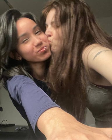 DebAndCaitlin foto