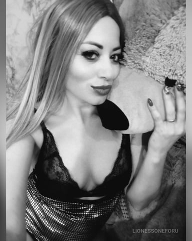 LionessoneForu foto