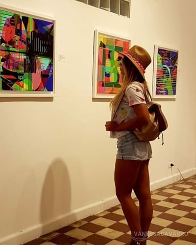 VanessaCavarro photo 1