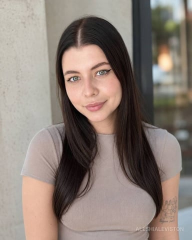 AleshiaLeviston photo