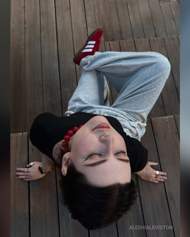 AleshiaLeviston photo