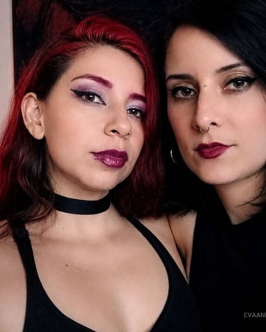 EvaAndLena photo
