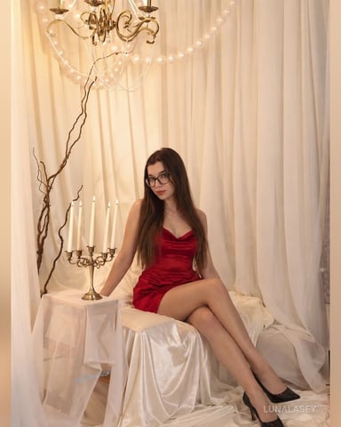 LunaLasey photo 3
