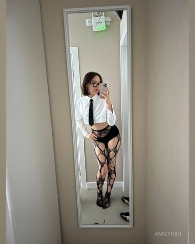 AmilyUiUi photo