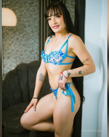 ChloeyBlack photo