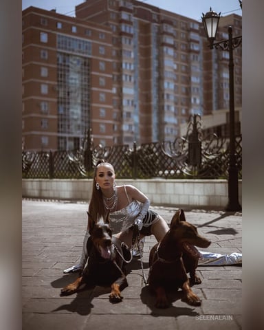SelenaLain foto