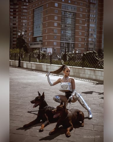 SelenaLain foto