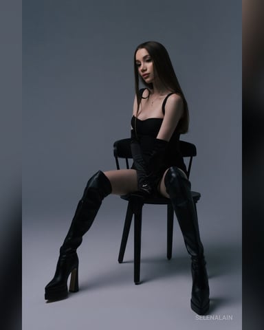 SelenaLain foto