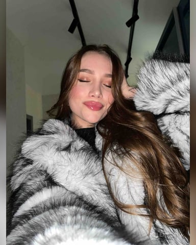 SelenaLain foto