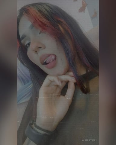 AlizLatifa Foto