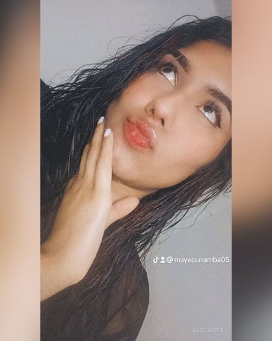 AlizLatifa Foto
