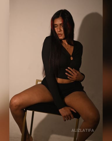 AlizLatifa Foto