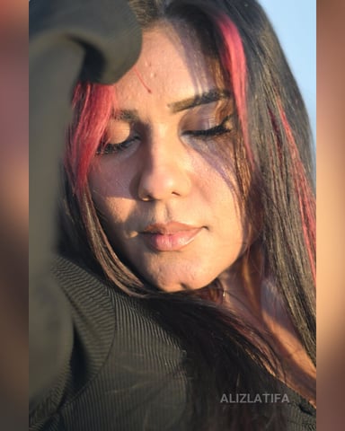 AlizLatifa Foto