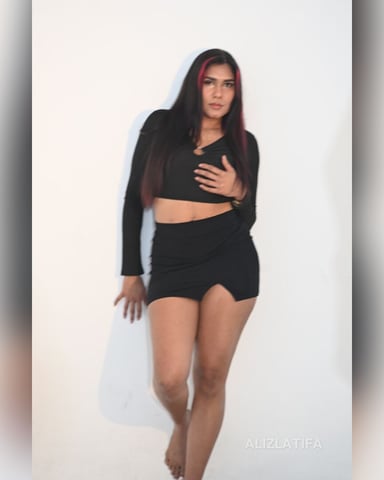 AlizLatifa Foto
