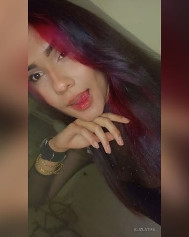 AlizLatifa Foto