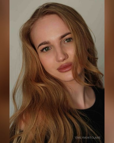 EmilyMontclaire photo