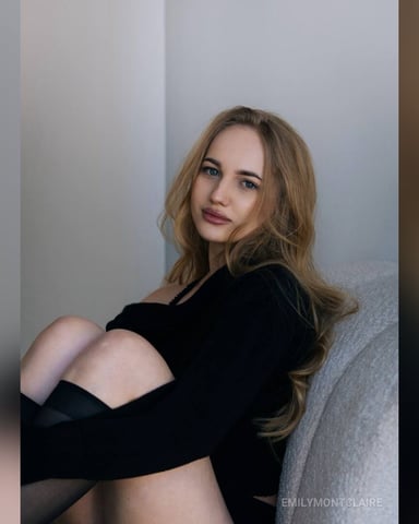 EmilyMontclaire photo