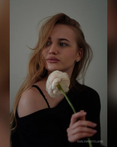 EmilyMontclaire photo