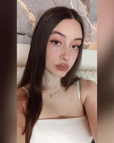 KendraMoreno foto