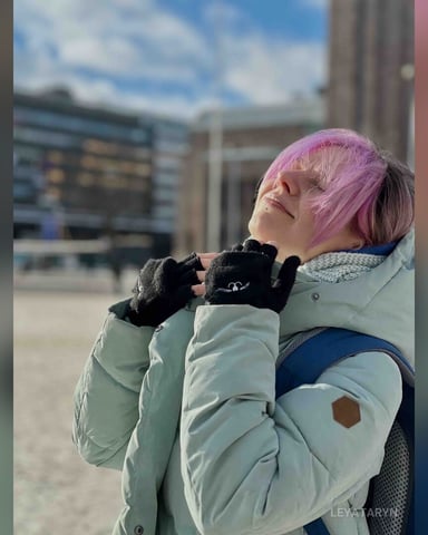 LeyaTaryn Foto