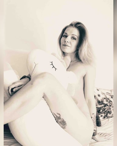 LeyaTaryn Foto