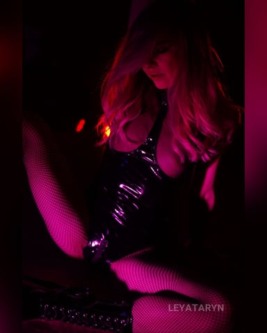 LeyaTaryn Foto