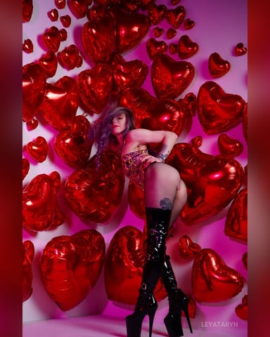 LeyaTaryn Foto