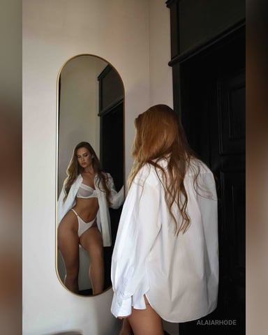 AlaiaRhode Foto