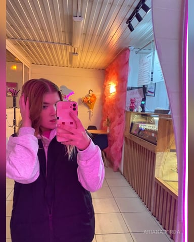 ArianaJorda photo