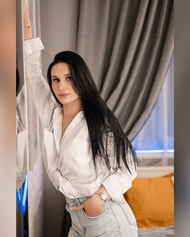 LillyYaung foto