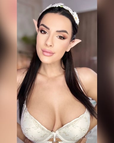 SereneGrace foto