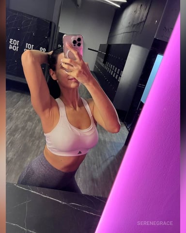 SereneGrace foto