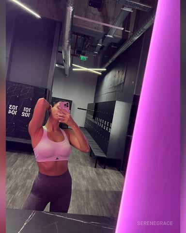 SereneGrace foto