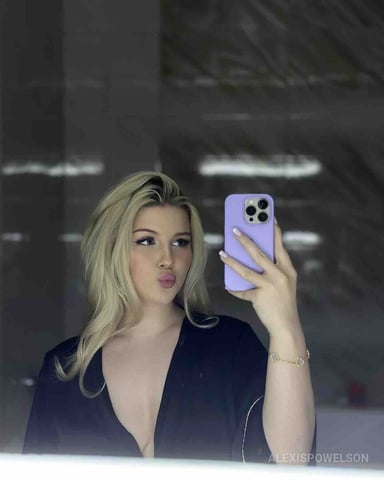 AlexisPowelson, fotografie