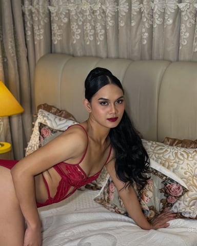 SelenaMontrose foto